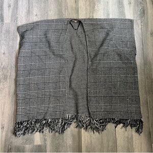 Bundle of 2 Neutral Sweaters/Cardigans